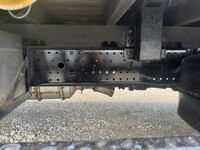 いすゞフォワード平ボディ中型（4t）[写真31]