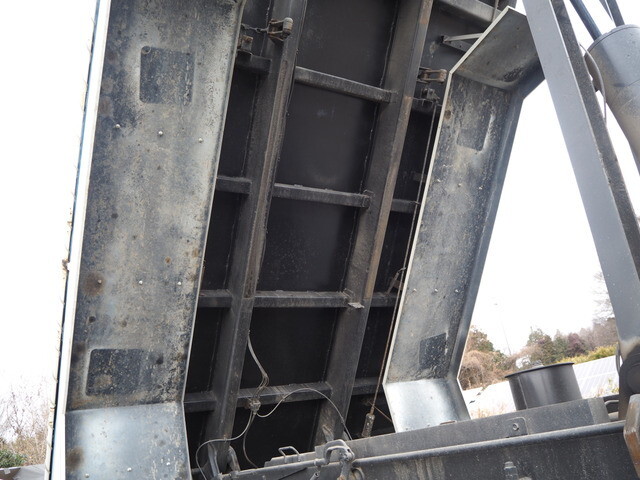 日野プロフィアダンプ大型（10t）[写真14]