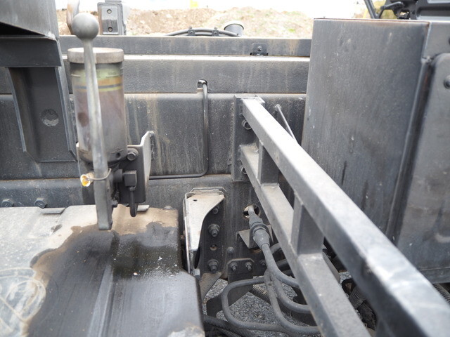 日野プロフィアダンプ大型（10t）[写真15]