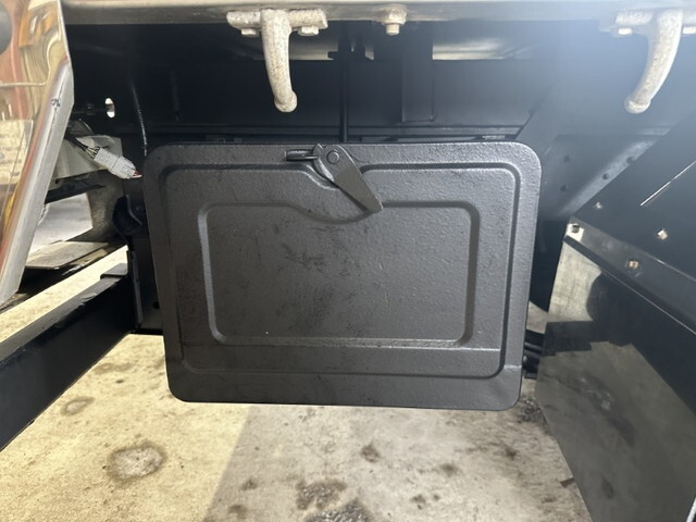 トヨタダイナアルミブロック小型（2t・3t）[写真23]