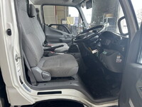 トヨタダイナアルミブロック小型（2t・3t）[写真34]