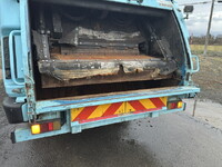 三菱ふそうファイターパッカー車（塵芥車）増トン（6t・8t）[写真35]