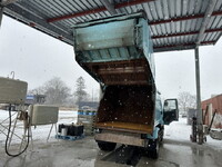 三菱ふそうファイターパッカー車（塵芥車）増トン（6t・8t）[写真04]