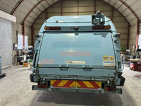 三菱ふそうファイターパッカー車（塵芥車）増トン（6t・8t）[写真07]