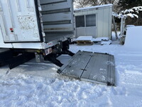いすゞフォワード冷凍車（冷蔵車）中型（4t）[写真25]
