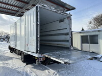 いすゞフォワード冷凍車（冷蔵車）中型（4t）[写真26]