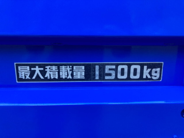 いすゞエルフ平ボディ小型（2t・3t）[写真10]