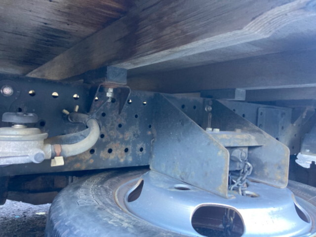 いすゞエルフ平ボディ小型（2t・3t）[写真19]