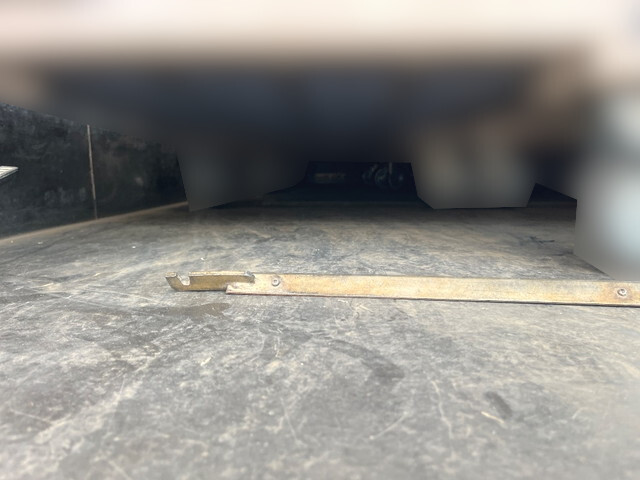 いすゞエルフアルミバン小型（2t・3t）[写真13]