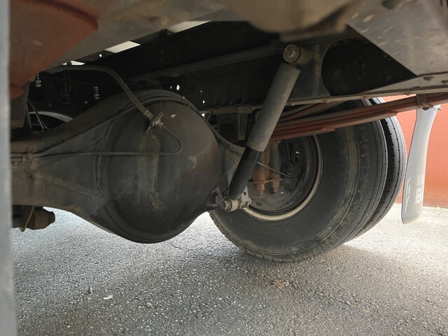 いすゞエルフアルミバン小型（2t・3t）[写真26]