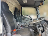 いすゞエルフアルミバン小型（2t・3t）[写真31]