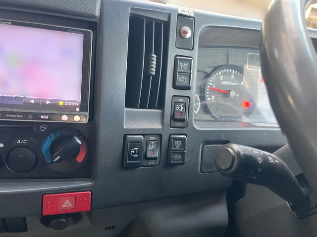 いすゞエルフアルミバン小型（2t・3t）[写真35]