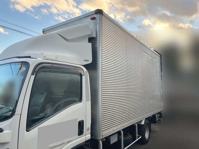 いすゞエルフアルミバン小型（2t・3t）[写真06]