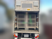 いすゞエルフアルミバン小型（2t・3t）[写真10]