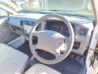 トヨタライトエース幌ウイング小型（2t・3t）[写真14]