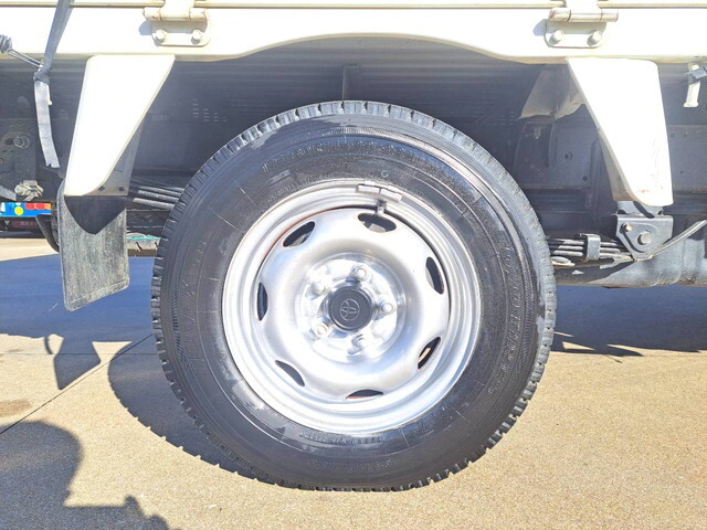 トヨタライトエース幌ウイング小型（2t・3t）[写真21]