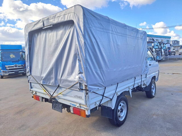トヨタライトエース幌ウイング小型（2t・3t）[写真03]
