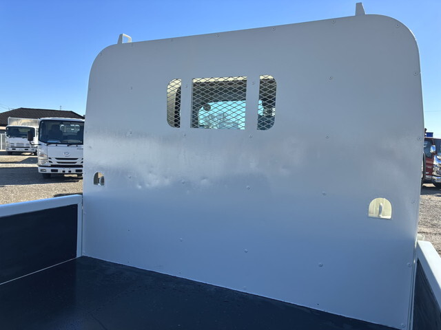 トヨタトヨエース平ボディ小型（2t・3t）[写真10]