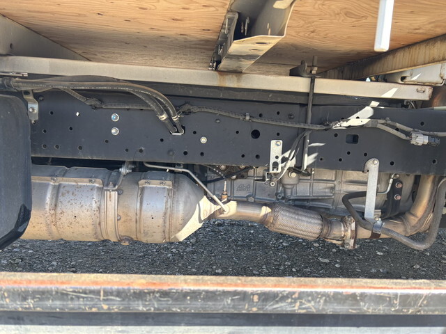 トヨタトヨエース平ボディ小型（2t・3t）[写真19]