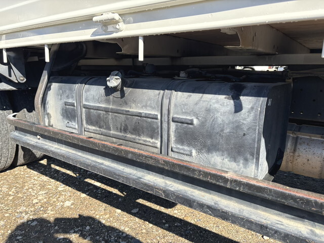 トヨタトヨエース平ボディ小型（2t・3t）[写真20]