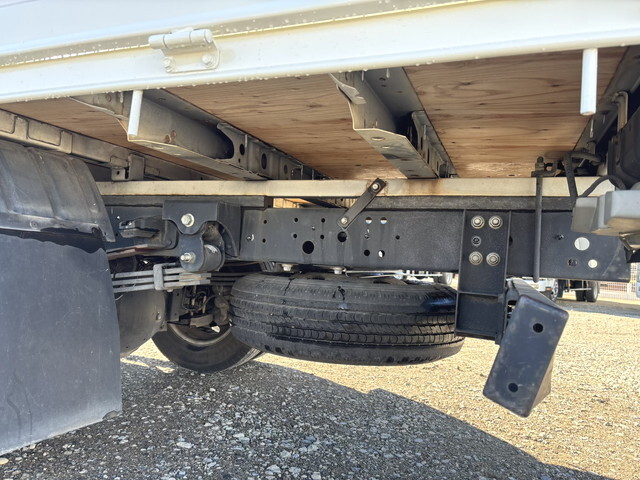 トヨタトヨエース平ボディ小型（2t・3t）[写真24]