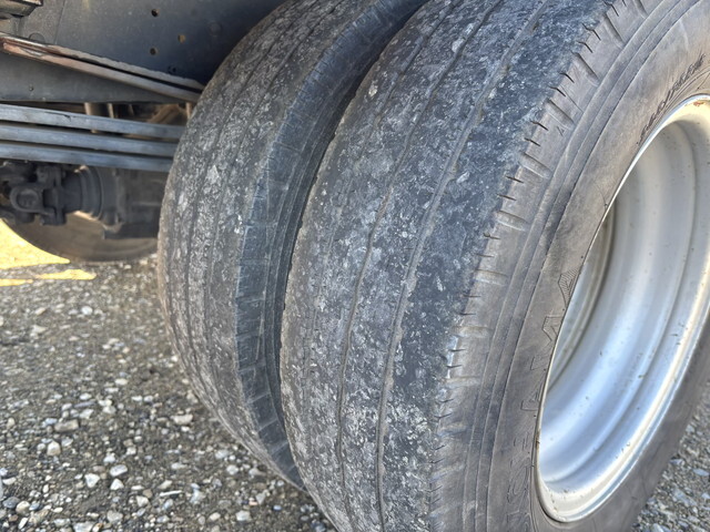 トヨタトヨエース平ボディ小型（2t・3t）[写真25]