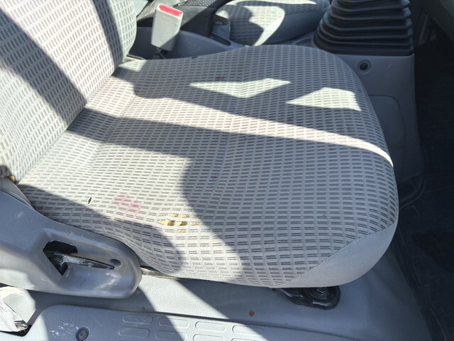 トヨタトヨエース平ボディ小型（2t・3t）[写真34]