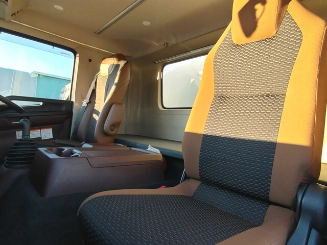 日野レンジャー冷凍車（冷蔵車）中型（4t）[写真24]