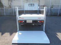 三菱ふそうキャンター平ボディ小型（2t・3t）[写真11]