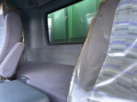 UDトラックスコンドル平ボディ増トン（6t・8t）[写真17]