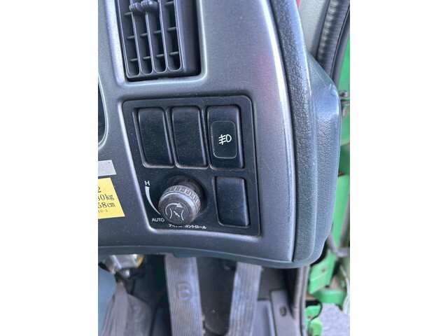 UDトラックスコンドル平ボディ増トン（6t・8t）[写真21]