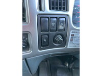 UDトラックスコンドル平ボディ増トン（6t・8t）[写真23]