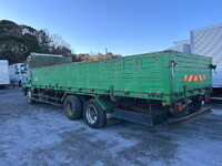 UDトラックスコンドル平ボディ増トン（6t・8t）[写真07]