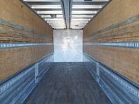 いすゞギガアルミウイング大型（10t）[写真19]