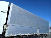 いすゞギガアルミウイング大型（10t）[写真31]