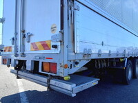 いすゞギガアルミウイング大型（10t）[写真36]