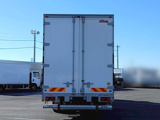 いすゞギガアルミウイング大型（10t）[写真06]