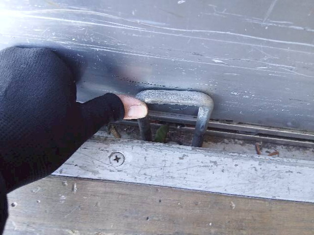 いすゞギガアルミウイング大型（10t）[写真18]