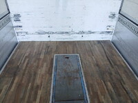 いすゞギガアルミウイング大型（10t）[写真25]