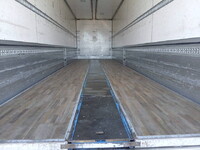 いすゞギガアルミウイング大型（10t）[写真29]