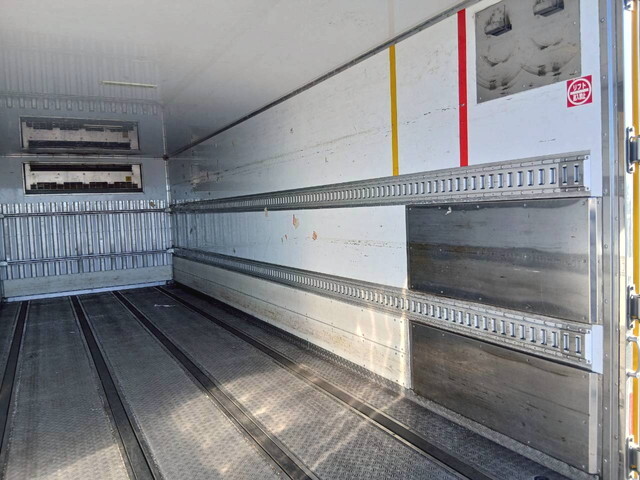 日野レンジャー冷凍車（冷蔵車）増トン（6t・8t）[写真21]