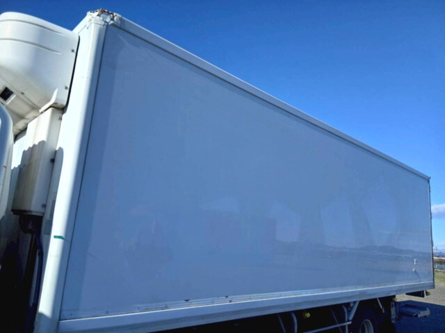 日野レンジャー冷凍車（冷蔵車）増トン（6t・8t）[写真03]