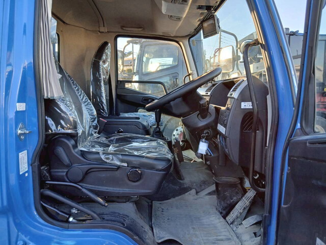 三菱ファイターダンプ中型（4t）[写真38]