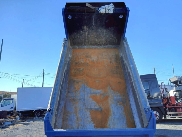 三菱ファイターダンプ大型（10t）[写真10]