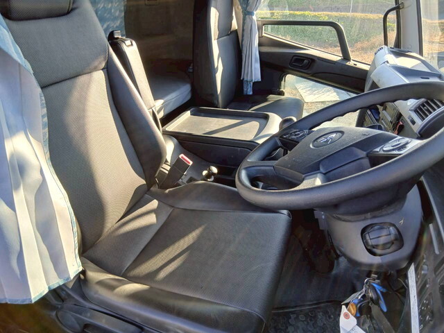 三菱ファイターダンプ大型（10t）[写真38]