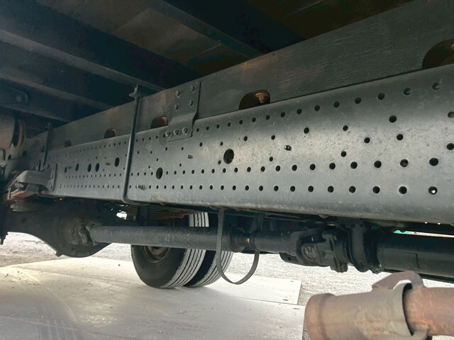 いすゞフォワードクレーン4段中型（4t）[写真23]