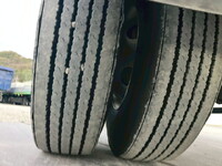 いすゞフォワードクレーン4段中型（4t）[写真36]