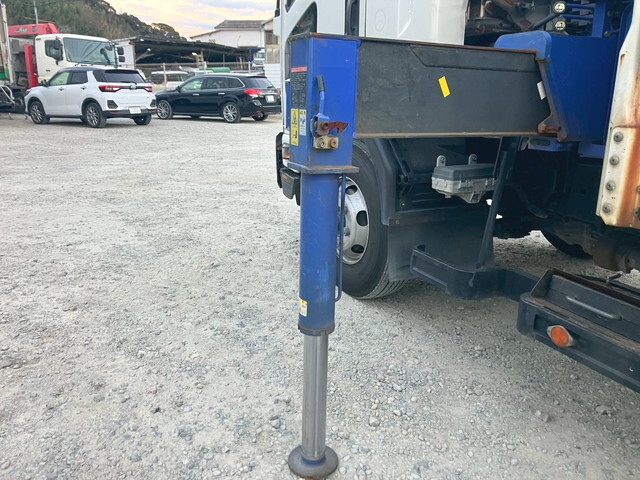 いすゞフォワードクレーン4段中型（4t）[写真08]