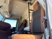 日野プロフィアアルミウイング大型（10t）[写真20]