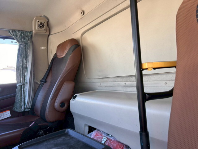 日野プロフィアアルミウイング大型（10t）[写真20]